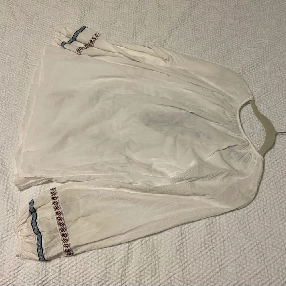 Lord and Taylor Top - Picture 5 of 9